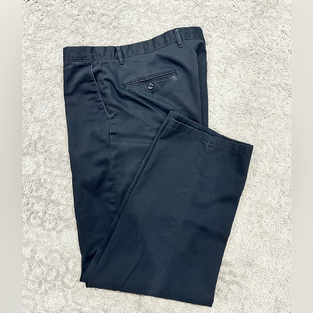 Men’s 38 x 32 dockers pants flat front classic fit black